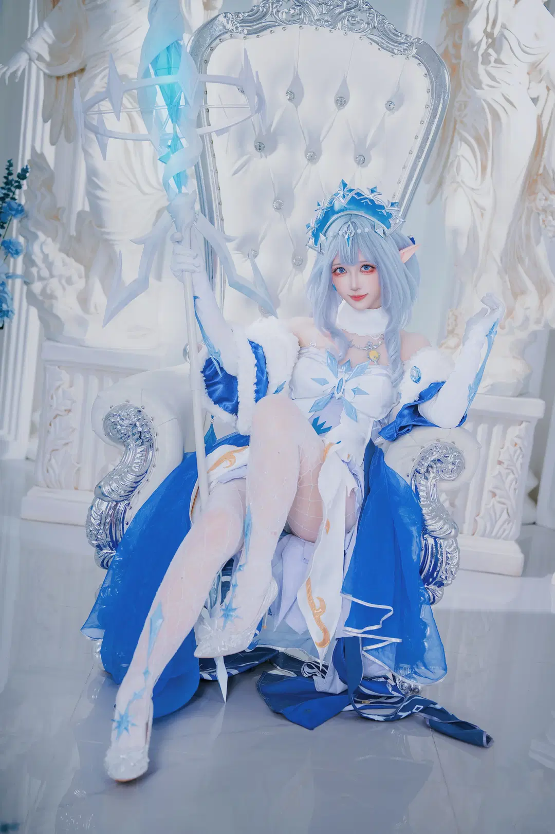 【安娜絲塔夏·費奧多羅夫娜·雪奈茨娜婭cos】原神至冬國冰之女皇 - 圣骑绯月 - 第3張