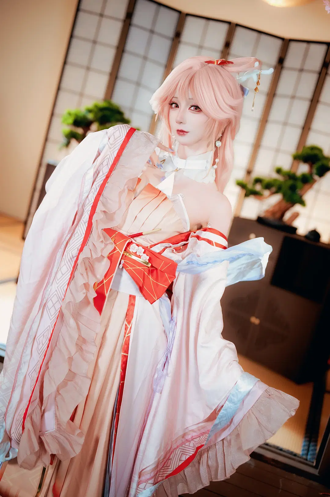 【羽生萌萌香cos】明日方舟常世之幻的粉发少女 - 圣骑绯月 - 第6张