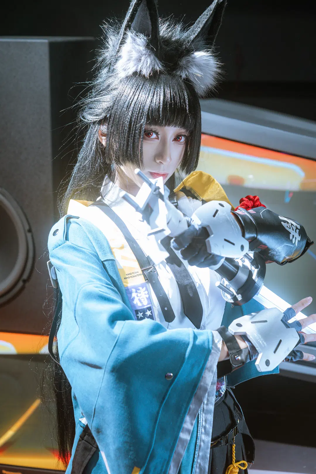 【星見雅コスプレ】レトロテレビの壁の前に佇むサイバーテックウェア、メカニカルアームの存在感が圧巻 - 好人一胎8个 - 7枚目