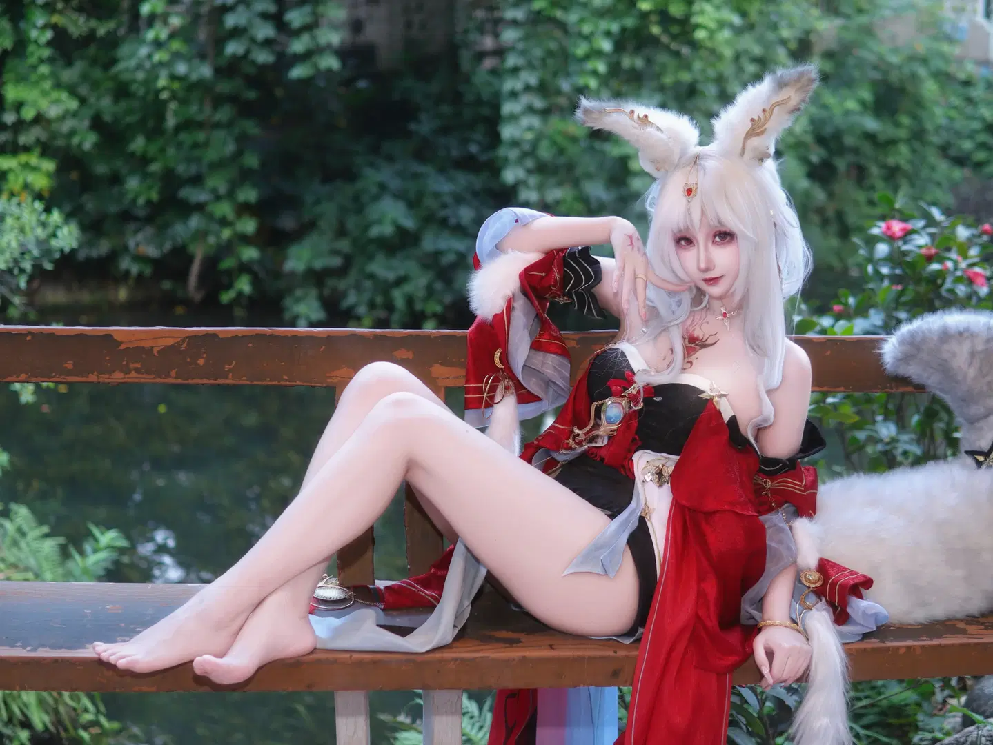 【心月狐cos】户外林间的红色魅影