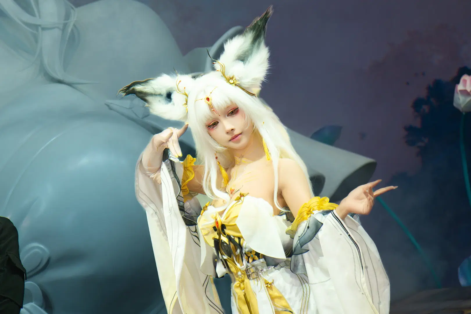 【心月狐cos】鸣潮CICF展台上的至臻狐影 - 心晨 - 第6张