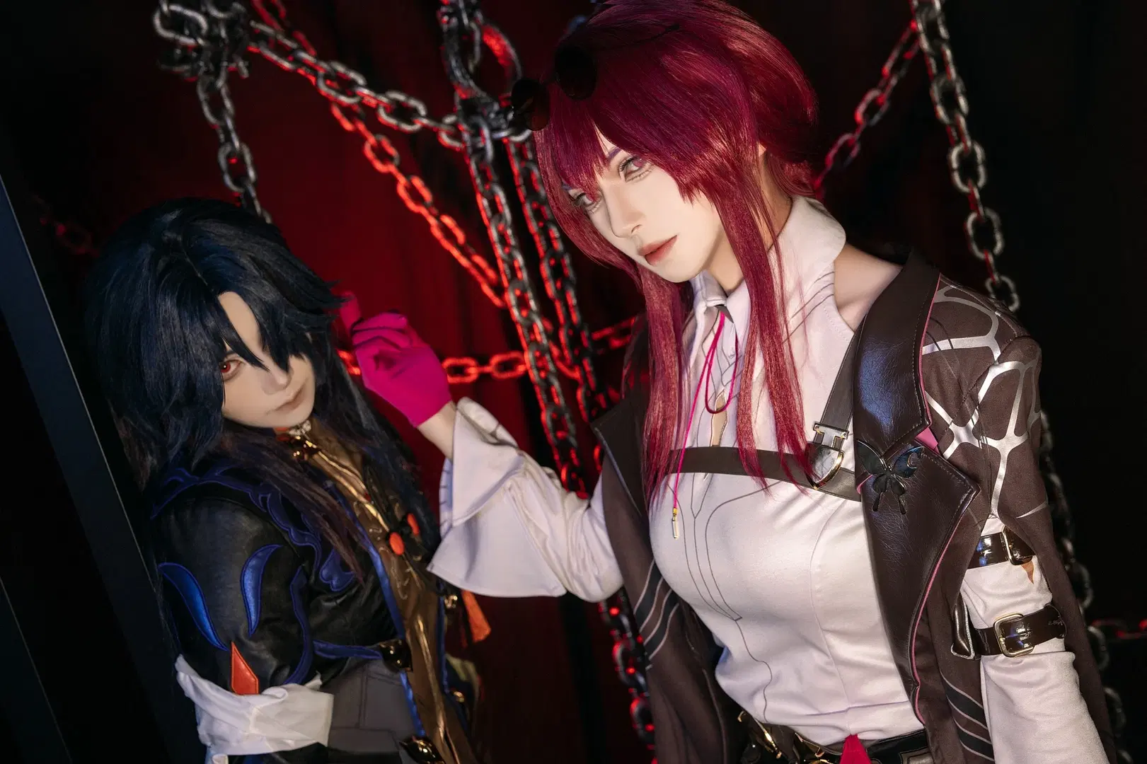 【卡芙卡cos】崩壞星穹鐵道：鐵鏈與玫瑰交織的宿命 - 米游妙妙屋COSPLAY - 第4張