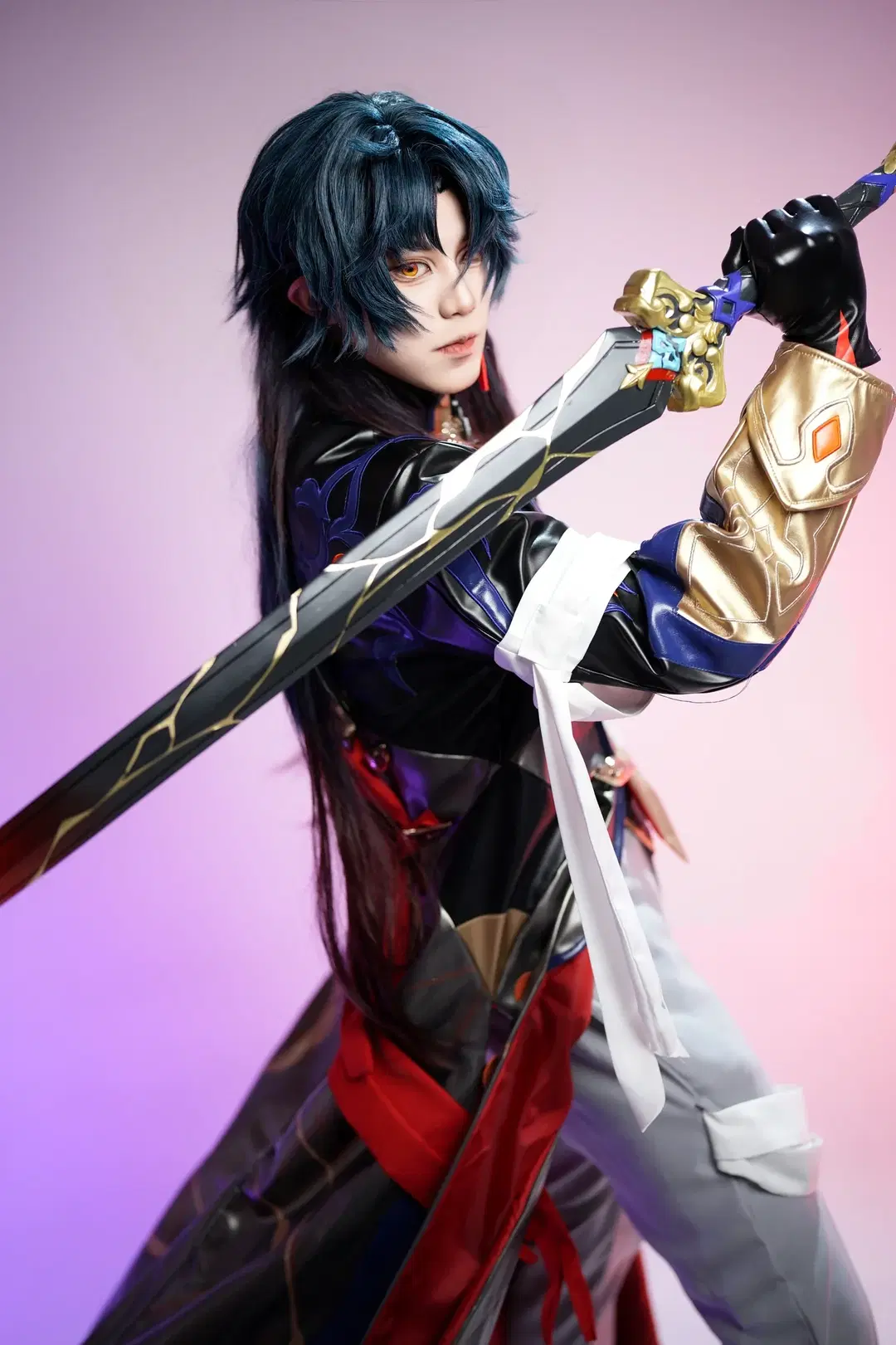 【刃cos】崩坏星穹铁道 光影交错间的动作张力 - 米游妙妙屋COSPLAY - 第3张