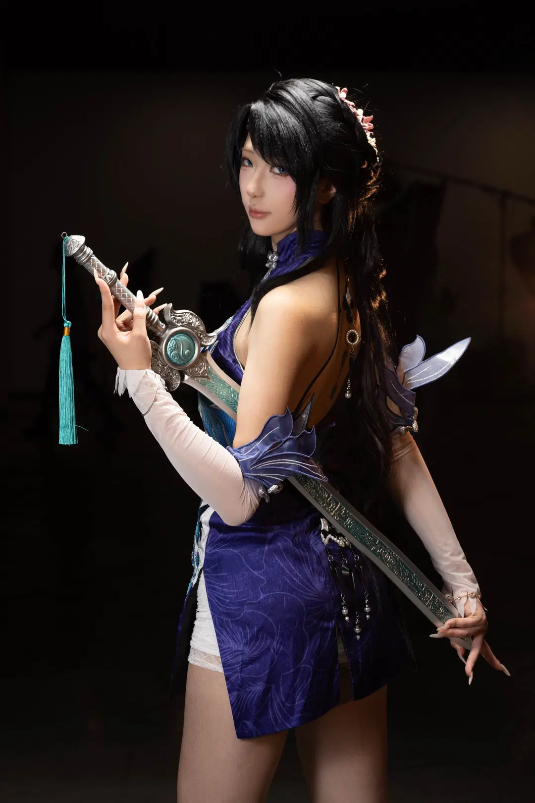 [Yin Ziping cosplay] Lanting Yue's blue-and-purple Traditional Chinese style Qipao paired with a long sword maxes out the atmospheric vibe by 清风摄影人V - Image 7