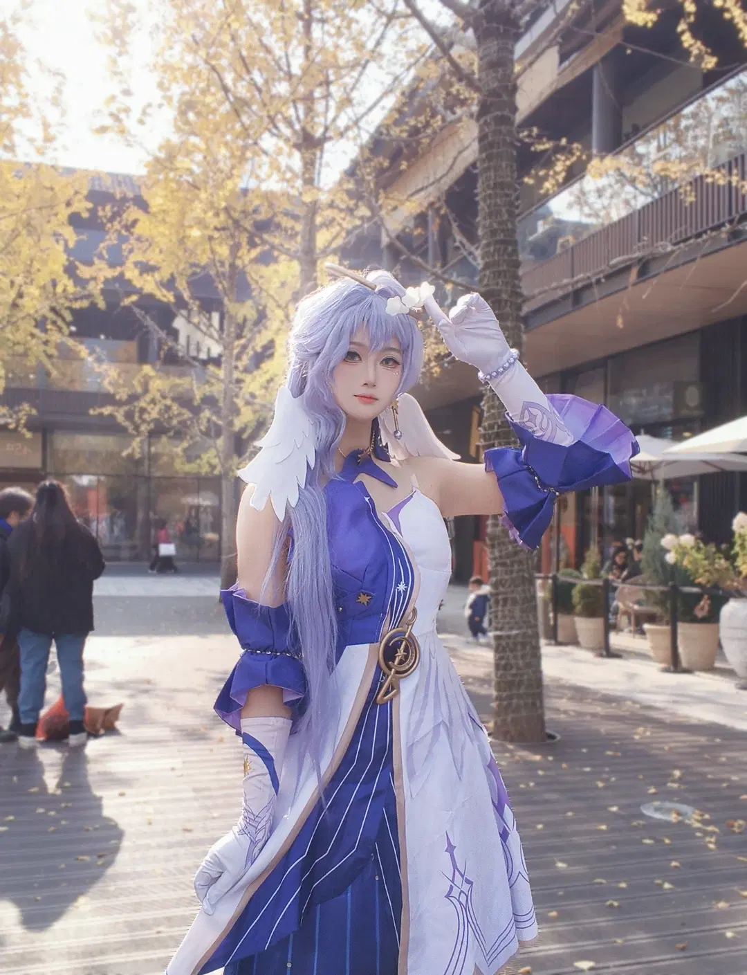 【知更鸟cos】崩坏星穹铁道秋日银杏下的展翅小鸟 - 是樱桃不是桃桃 - 第2张