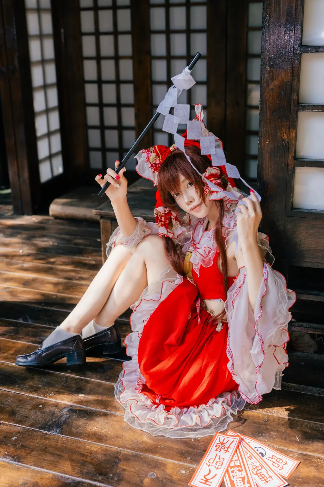 Reimu Hakurei Cosplay, Japanese-style photography, Shrine maiden outfit, shide prop, short socks