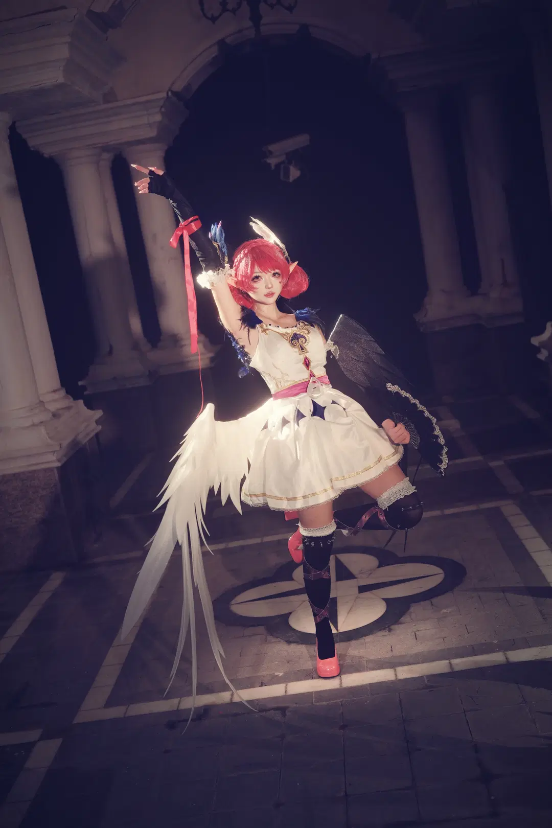 [Xiao Qiao Cosplay] Swan Dream's fantasy visual collision of black and white wings by 小也 - Image 4