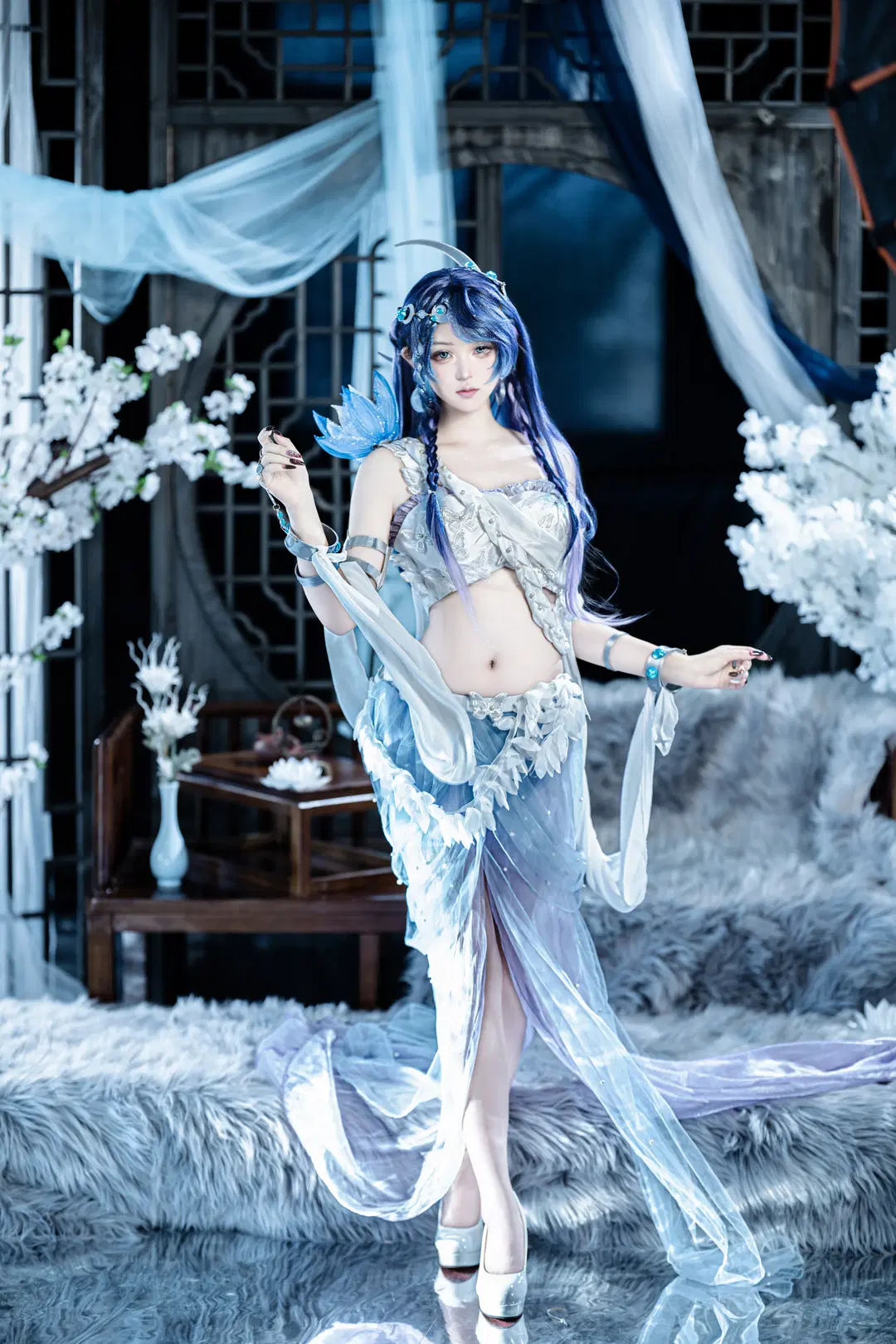 【海月cos】清冷幻境里的蓝发仙子 - 小也 - 第3张
