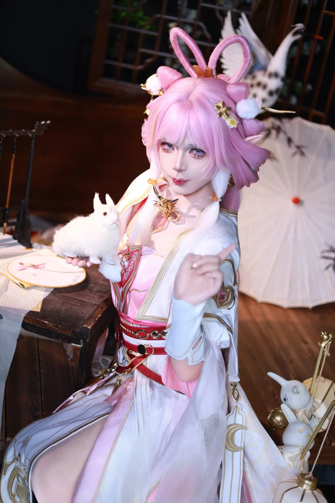 [Elysia Cosplay] Yearning to Flow with the Moonlight: Breathtaking Moments of Serene Moon & Slender Grace by 玖煵 - Image 5