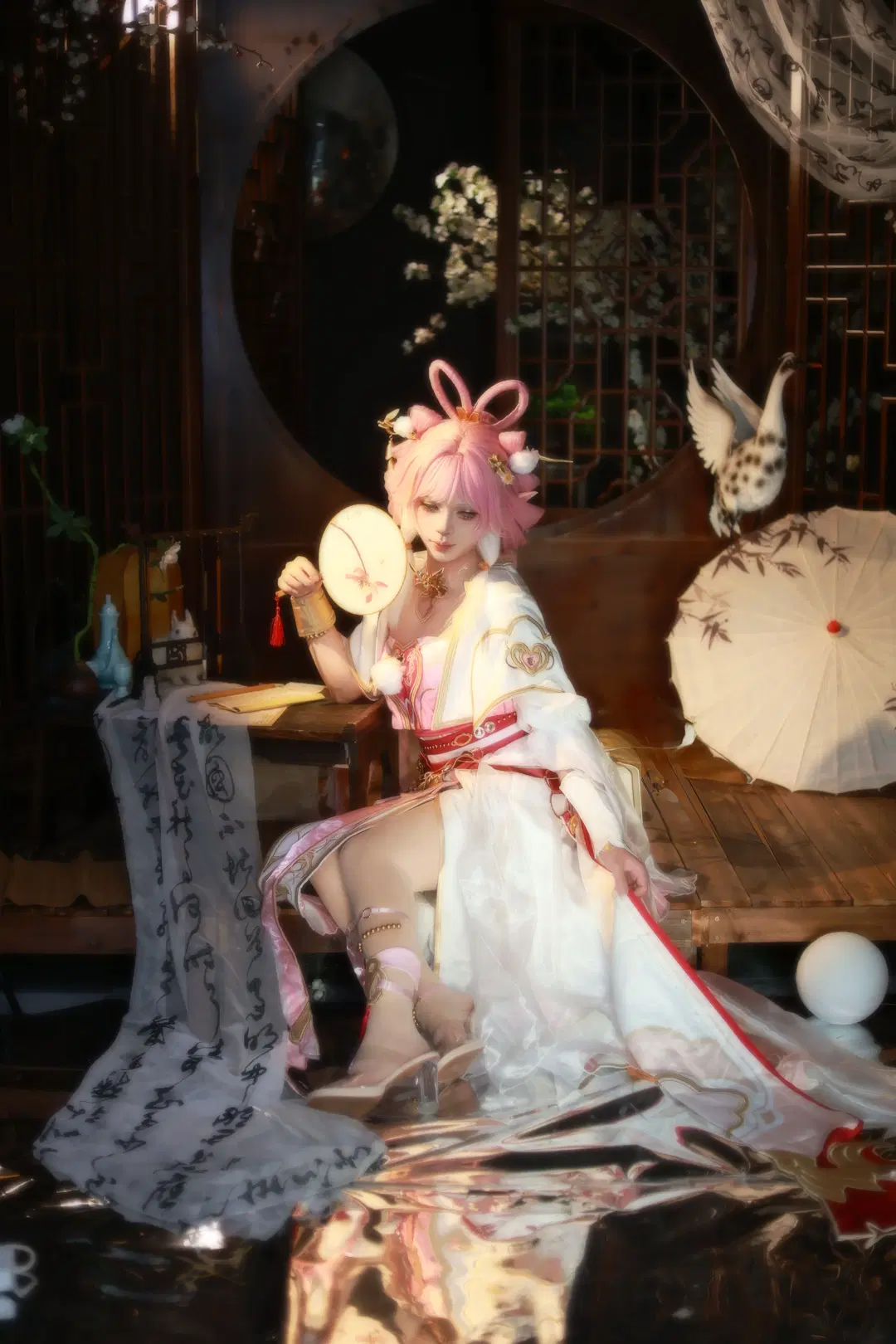 [Elysia Cosplay] Yearning to Flow with the Moonlight: Breathtaking Moments of Serene Moon & Slender Grace by 玖煵 - Image 6