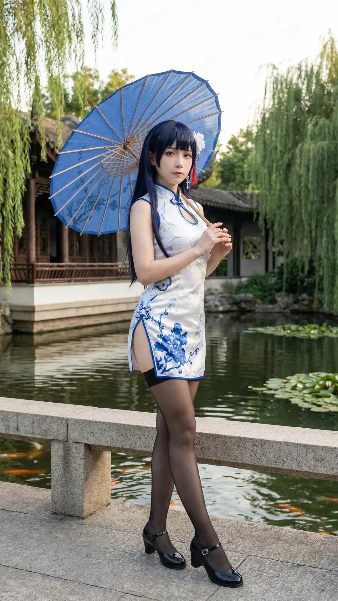 【逸仙コスプレ】『アズールレーン』逸仙チャイナドレス撮影、中国風庭園で紡ぐ優雅な邂逅 - 万艳同芳 - 5枚目