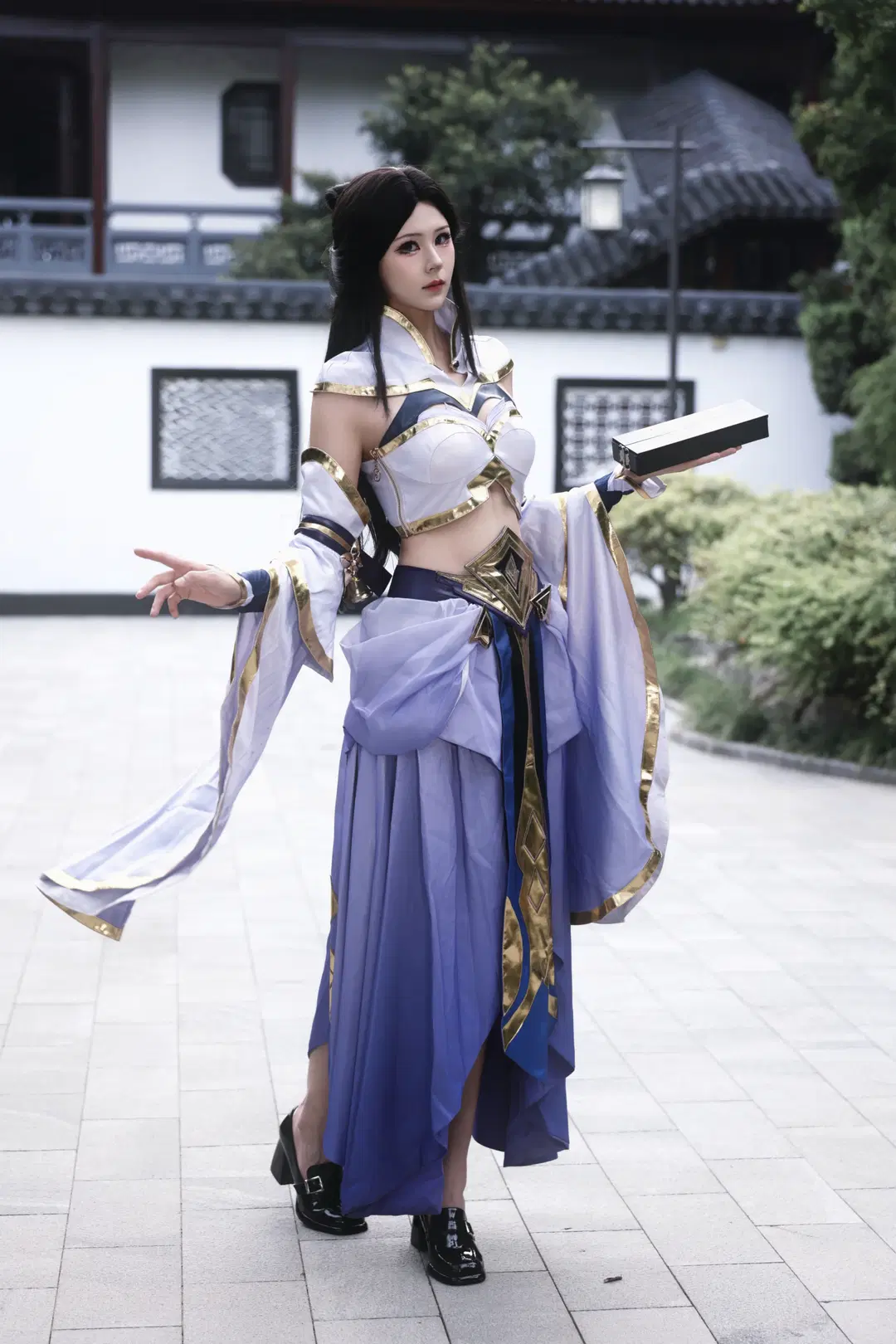 【露娜cos】王者荣耀紫霞，竹林石栏间的执剑身影 - 编号0827 - 第2张