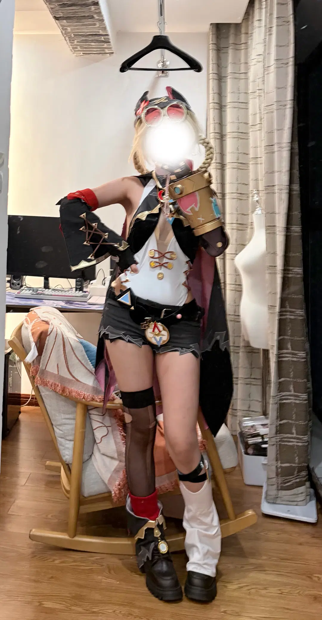 Cosplay costume try-on, Stockings, Jahoda cosplay