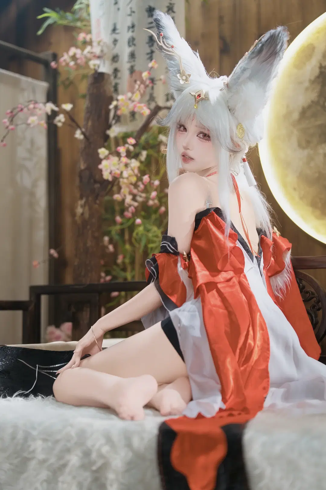 [Hsin cosplay] Wuthering Waves Fox-Themed Phantasm Woven in Red, White, and Black by 茶包 - Image 2