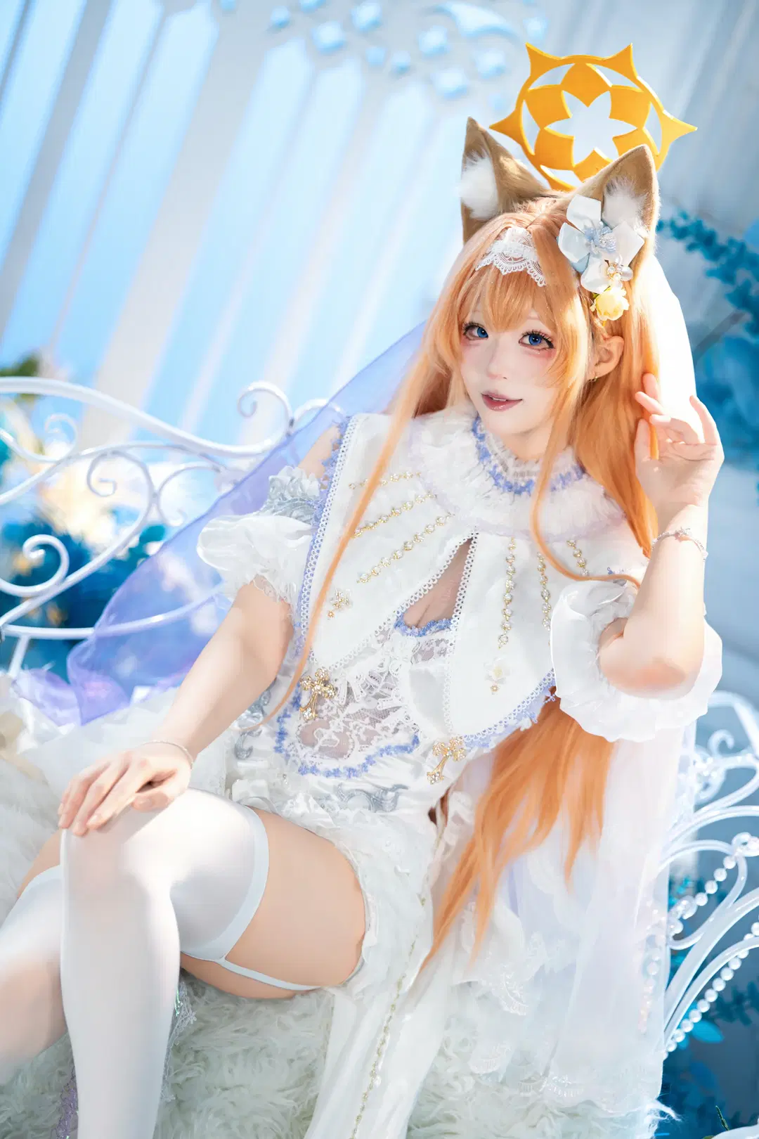 [Marie cosplay] Blue Archive Pure White Oath Bride: White Stockings and Cutout Elegance in Light and Shadow by 茶包 - Image 6