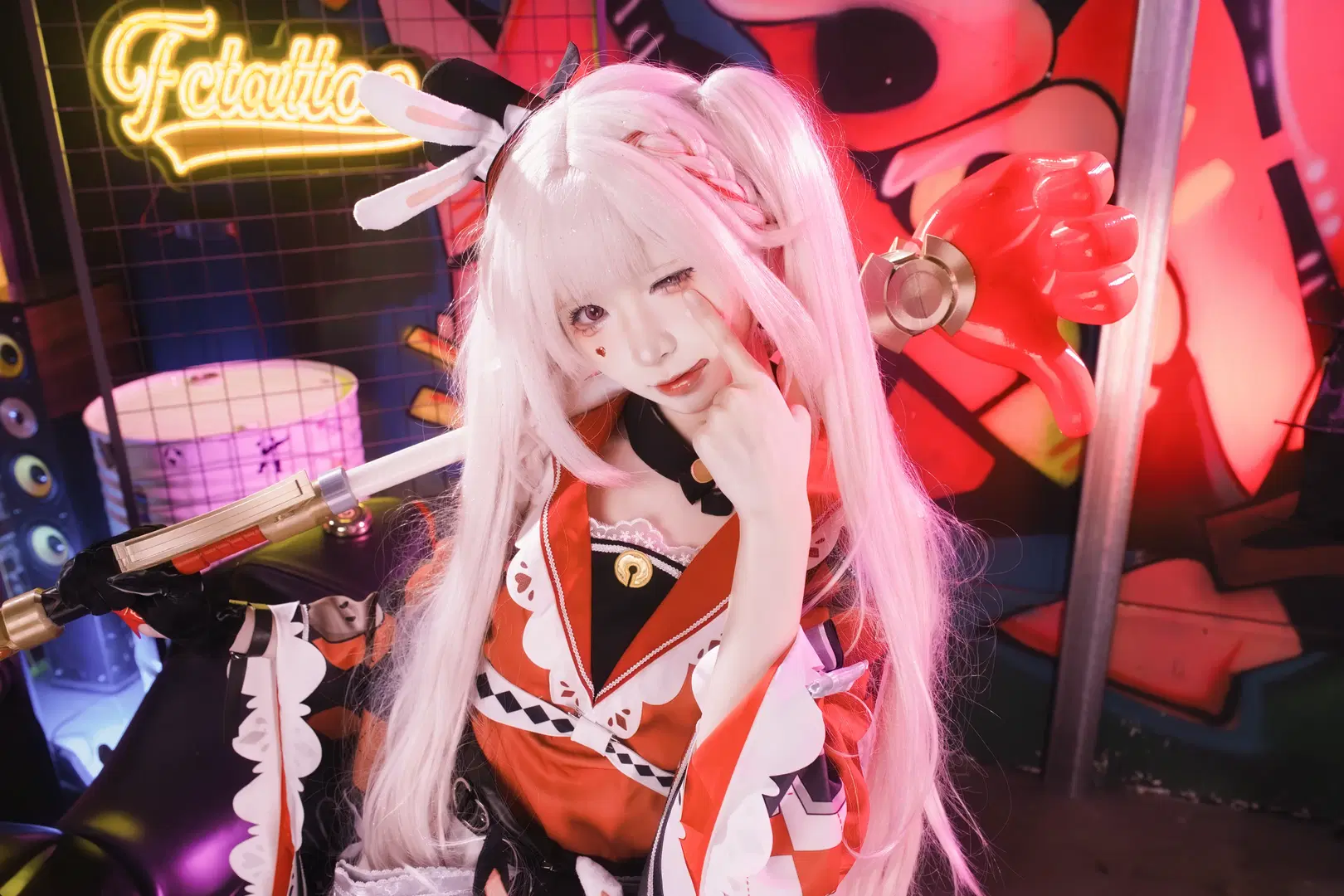 [Sparkle cosplay] Honkai: Star Rail: Scarlet-Clad Bunny Girl Under the Neon Lights by 茶包 - Image 7
