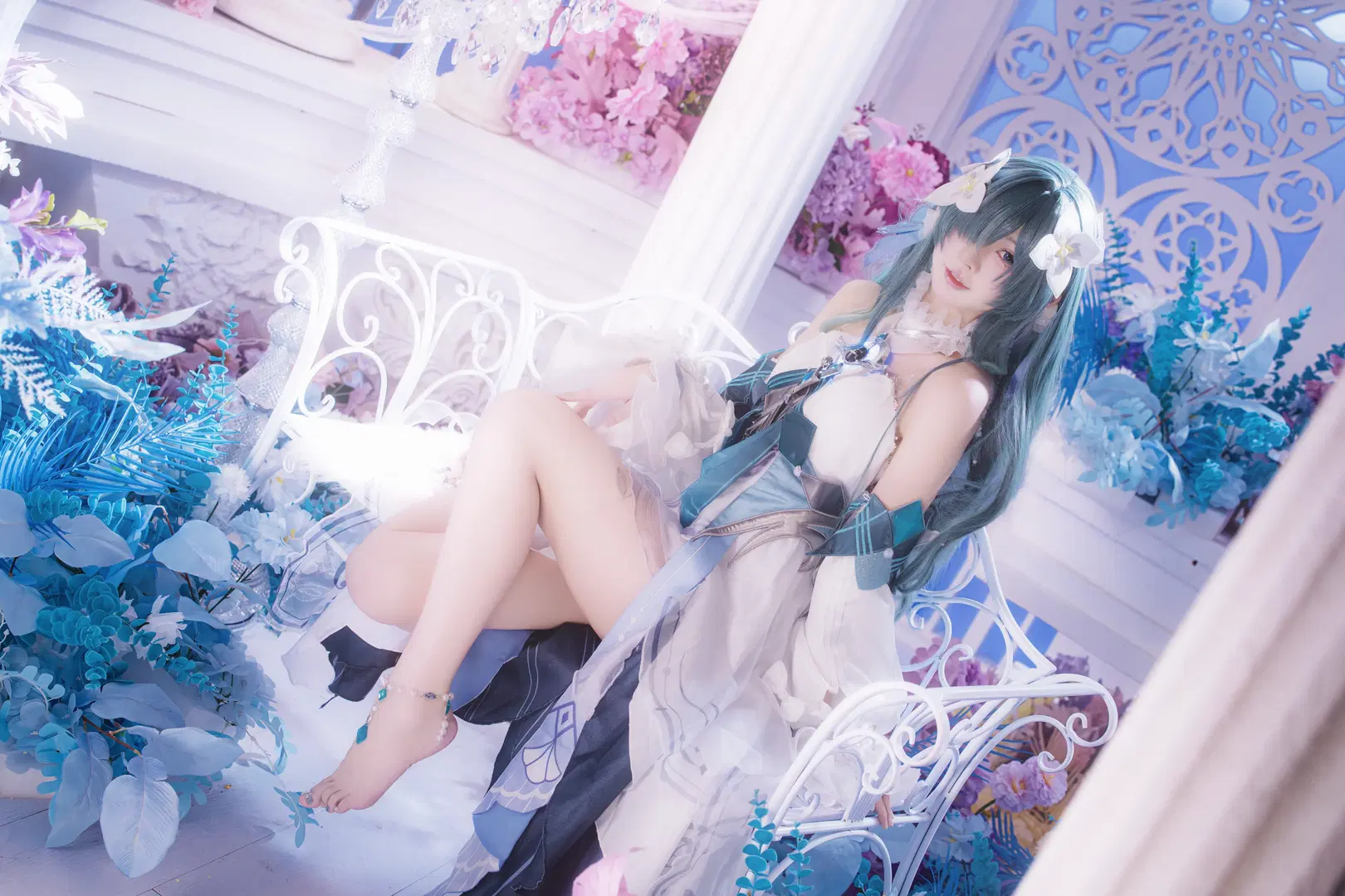 Genshin Impact, Anime cosplay, Portrait in a flower field, Ming Yuanyuan, Vodyanitsa cos