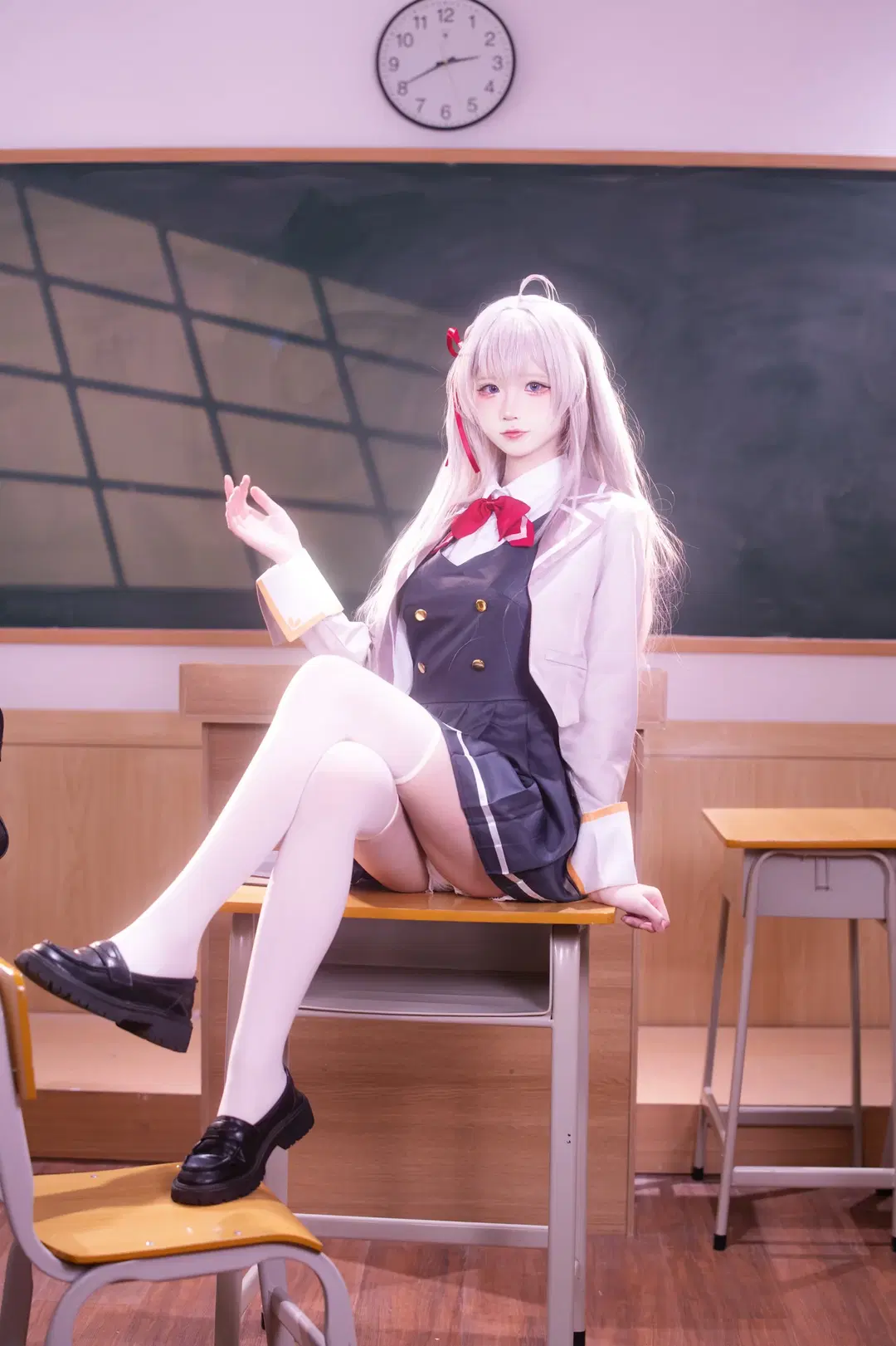 【アーリャ コスプレ】上質制服とケモ耳で紡ぐ教室の日常
