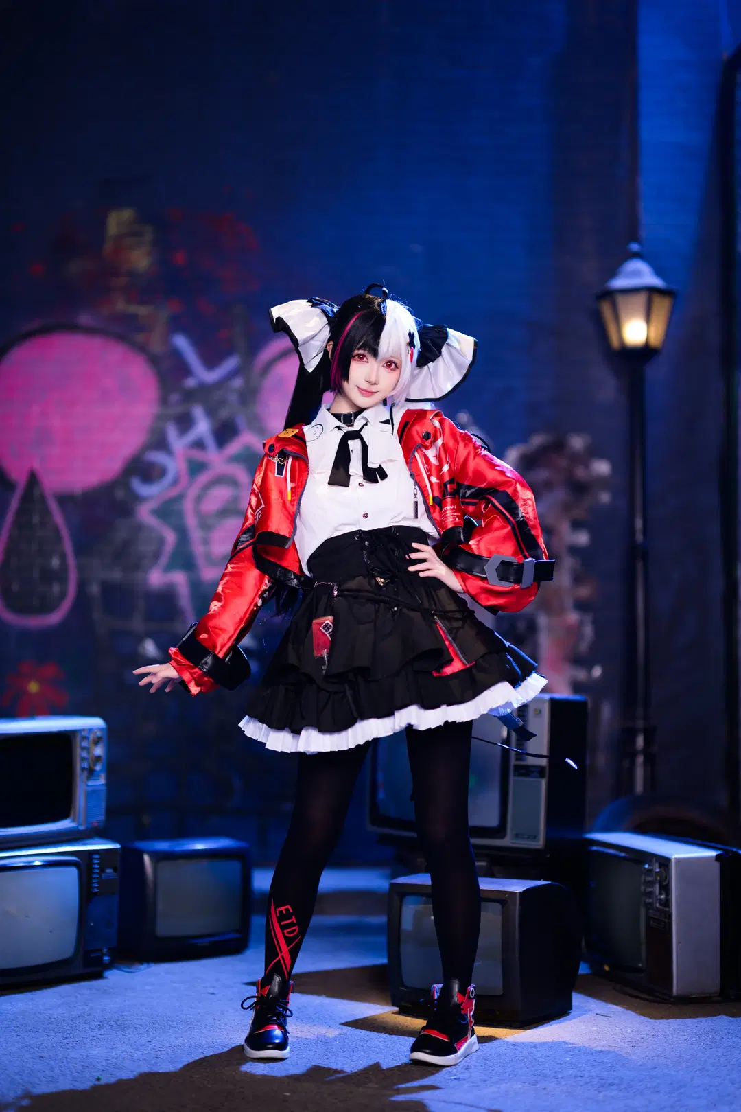 【安魂曲cos】异环街头暗黑少女的微表情拿捏 - 银河天路 - 第2张
