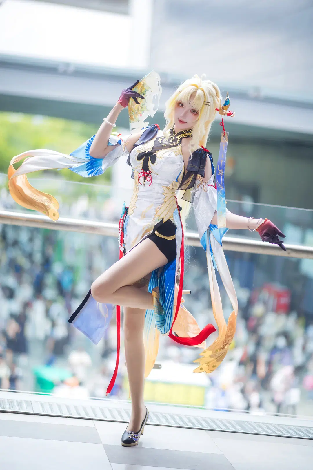 【穗穗cos】鸣潮线下场照，高温中的夏日定格