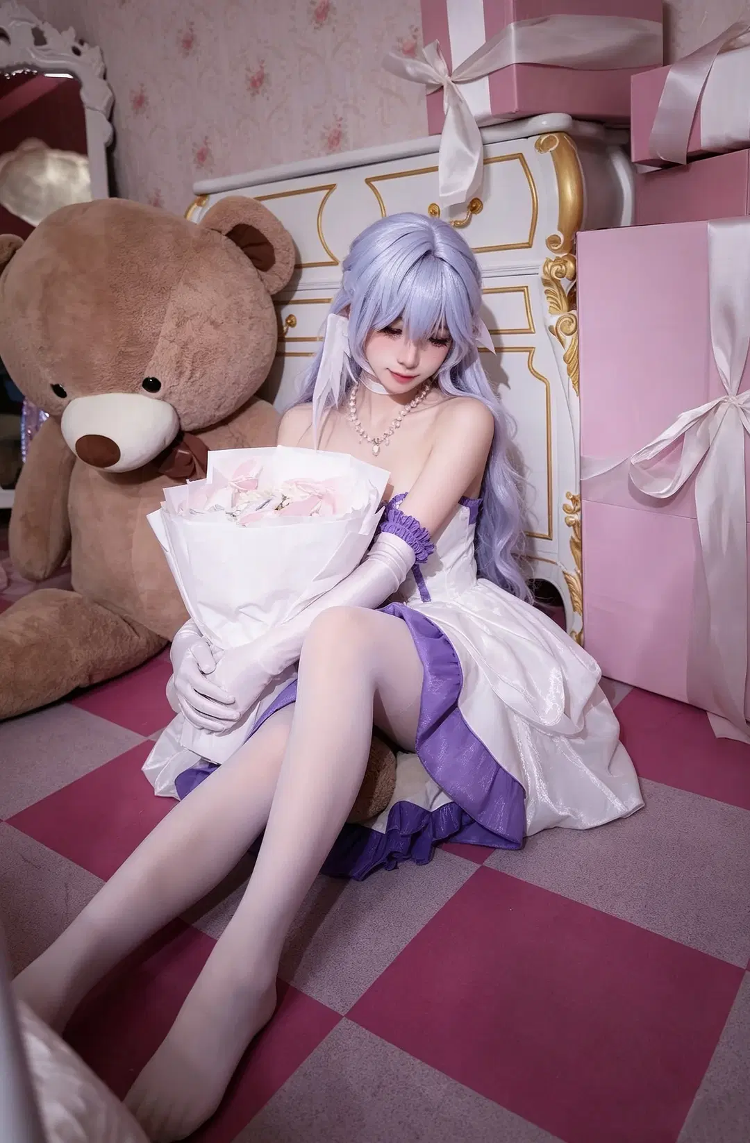 Honkai: Star Rail, Robin cosplay, Anime cosplay, White stockings, Girl in Western-style dress