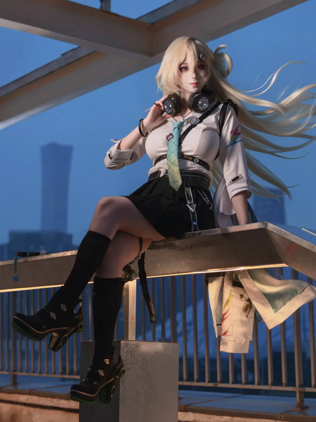 Wuthering Waves, Lynae cosplay, Rooftop photography, Stockings, biker girl