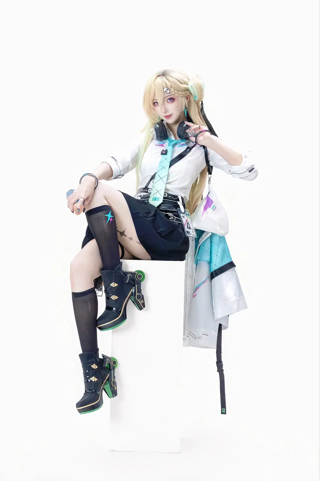 【琳奈cos】鸣潮白棚的折光异彩 - A_R_零 - 第4张