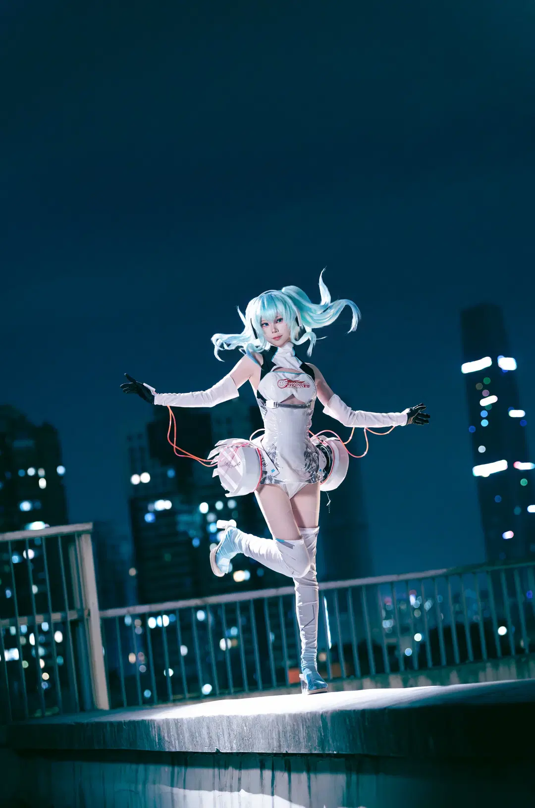 【初音未来cos】赛车初音2014，在武汉天际线感受夜风与轰鸣 - 欧泊📸 - 第3张