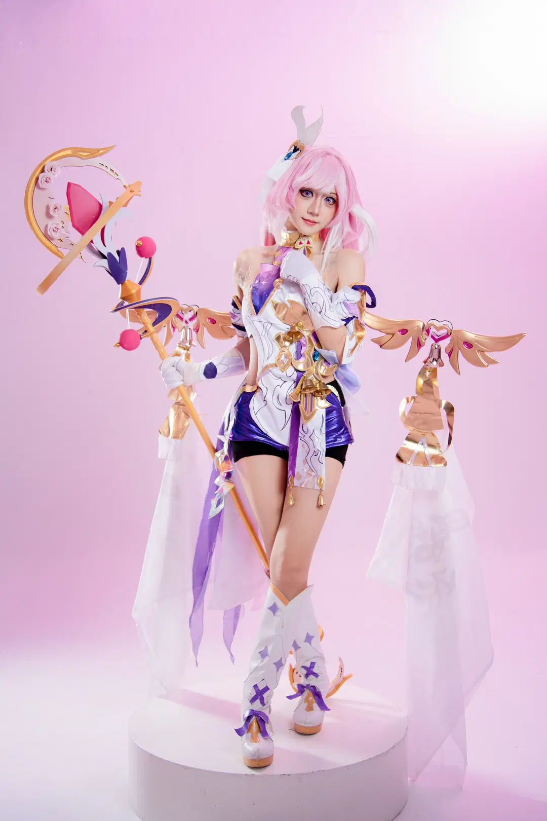 【粉發魔法少女cos】粉色影棚裡的華麗法杖與長靴 - GG - 第2張