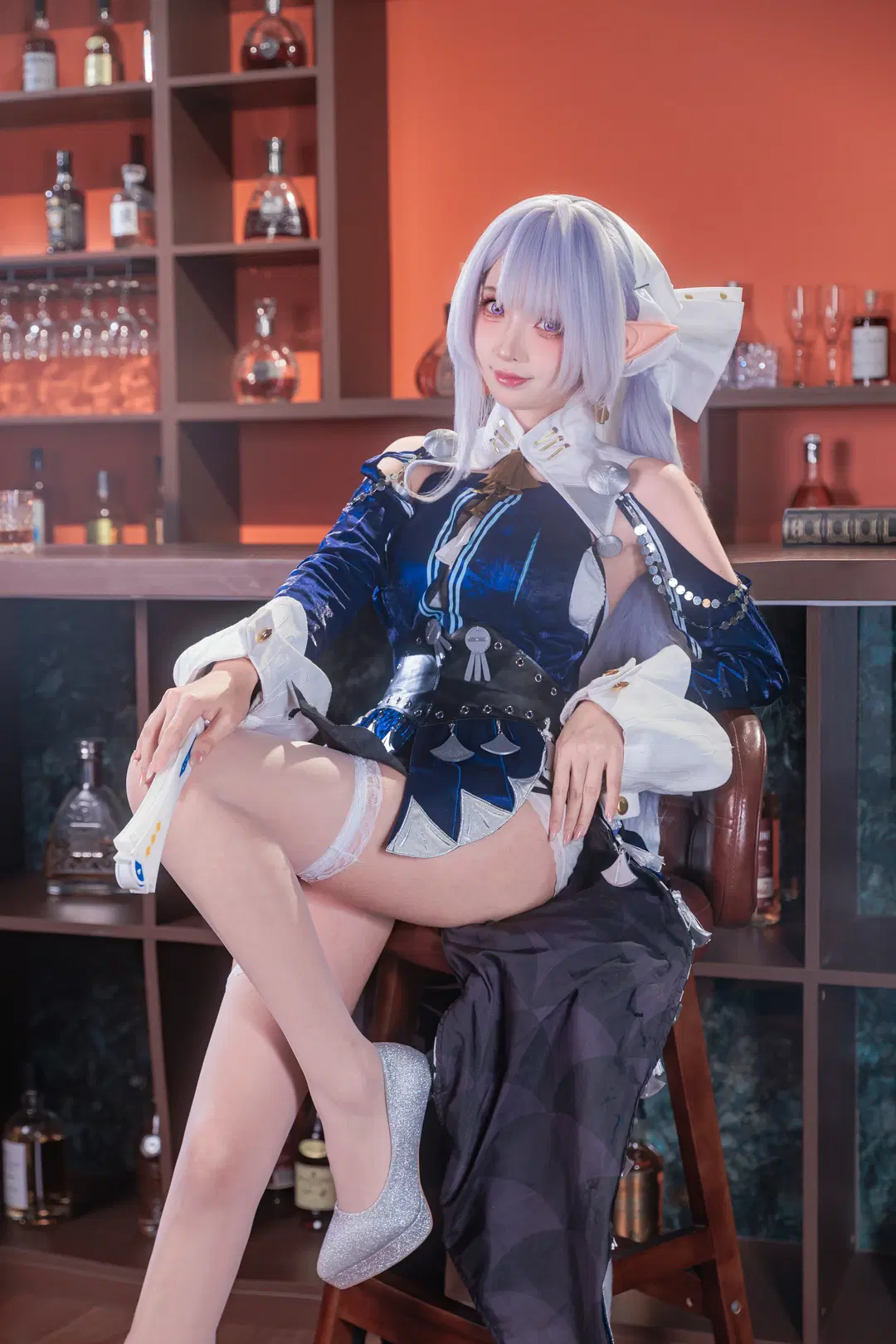 Zenless Zone Zero, Anime cosplay, Velina cosplay, Stockings, tavern portrait