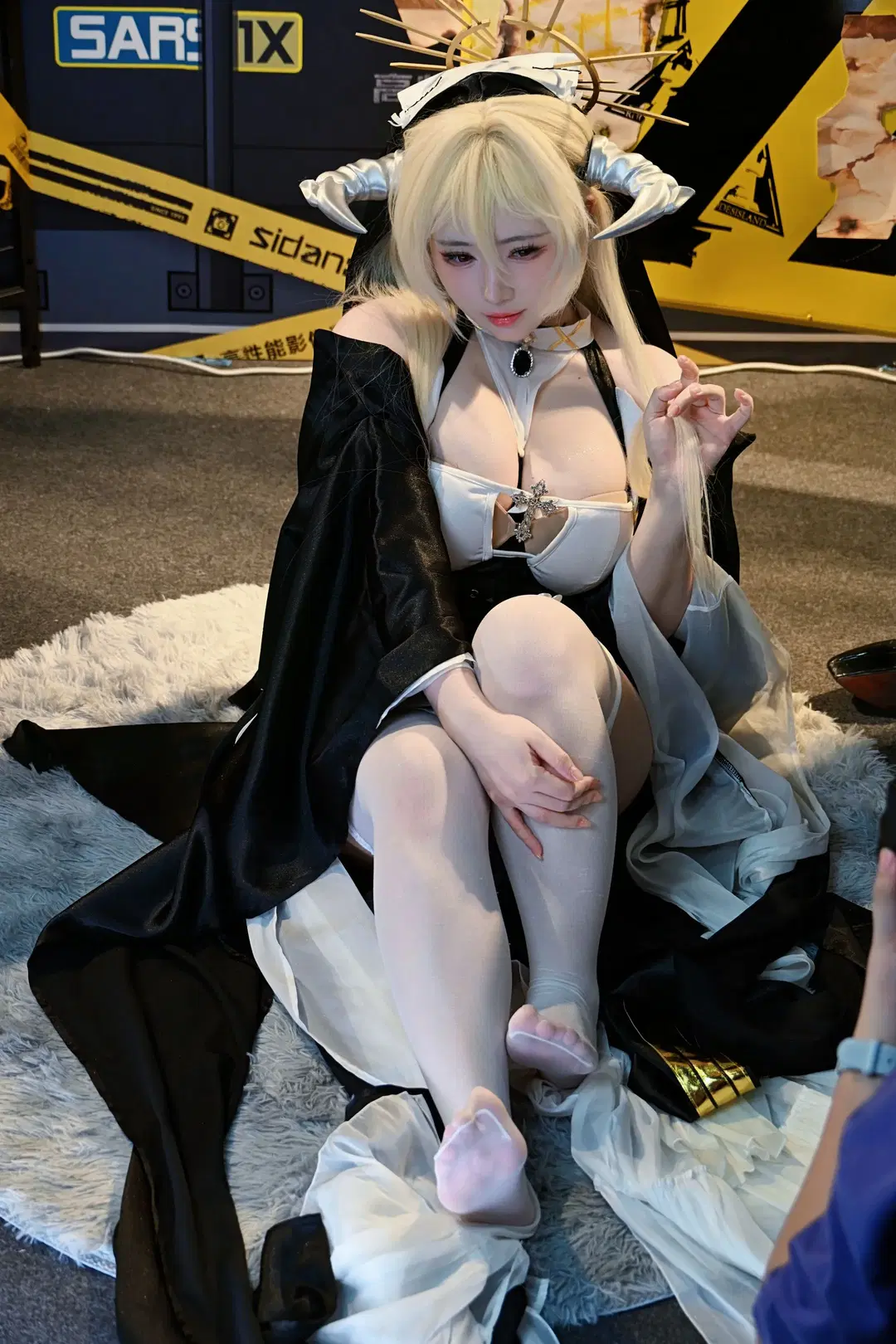 『アズールレーン』コスプレ：この黒白バイカラーと白ストッキングの組み合わせは本当に最高 - 不慌Davonte - 6枚目