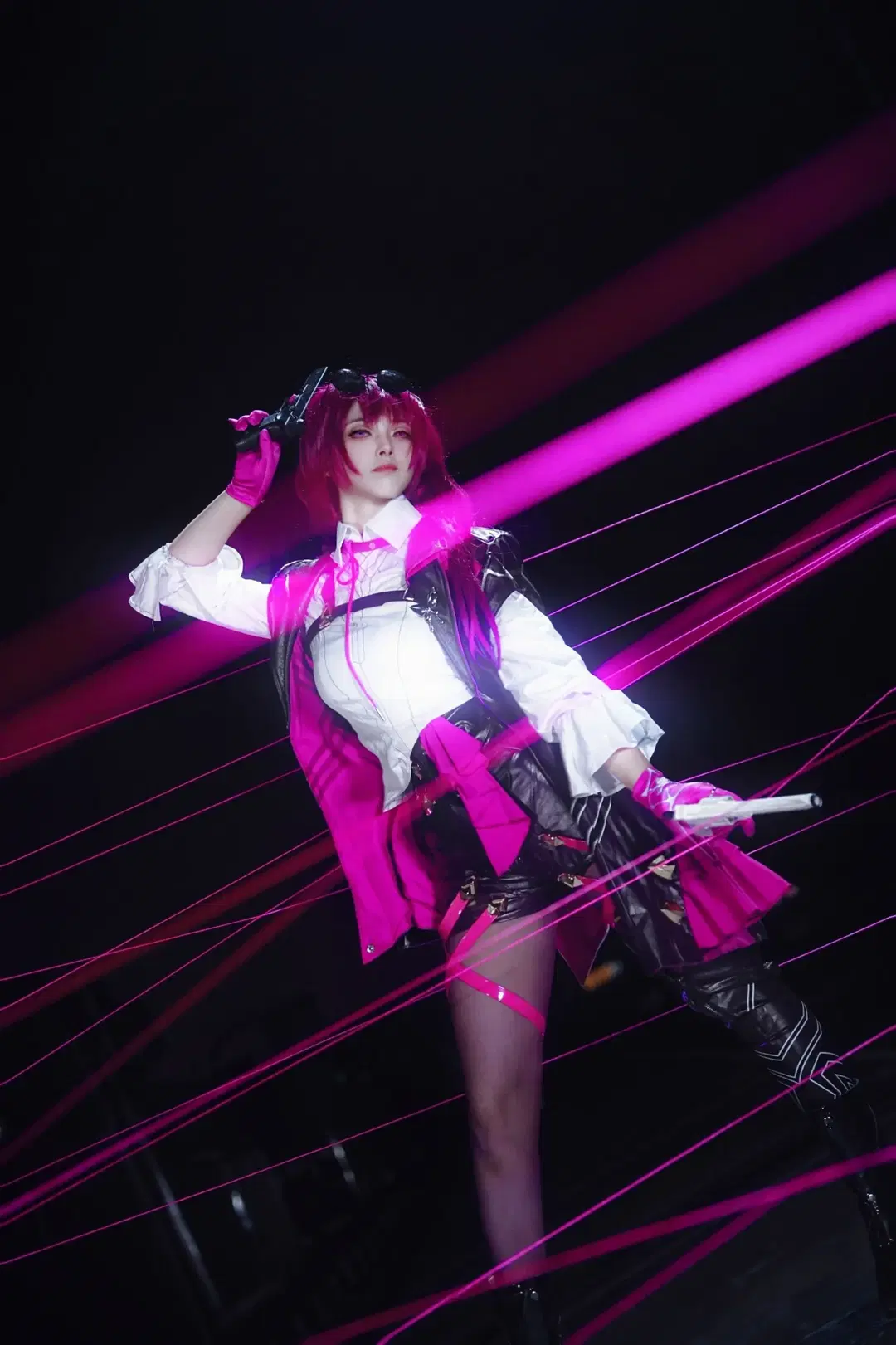 【卡芙卡cos】穿梭在星穹铁道里的粉色魅影 - 倾寒 - 第8张