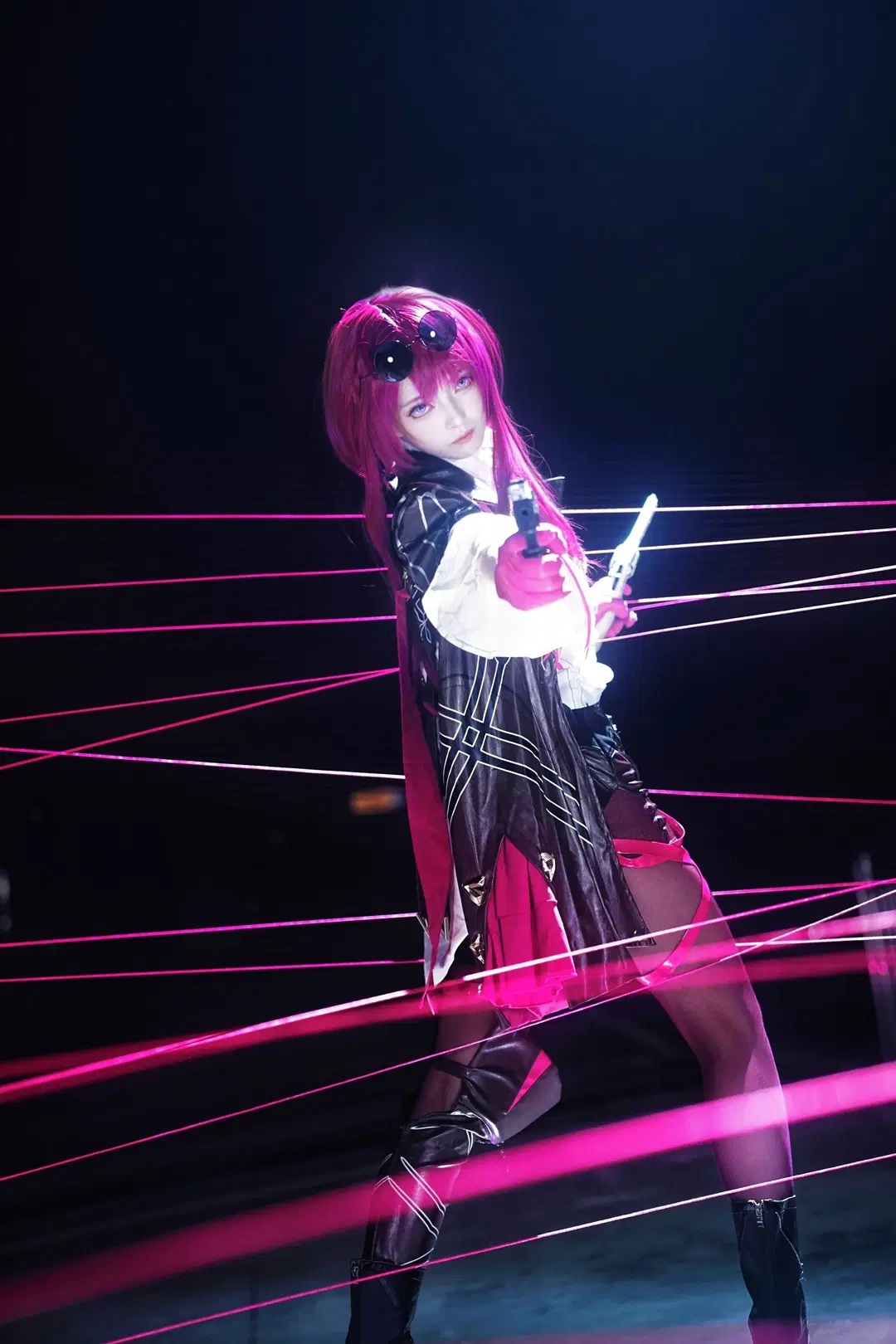 【卡芙卡cos】穿梭在星穹铁道里的粉色魅影