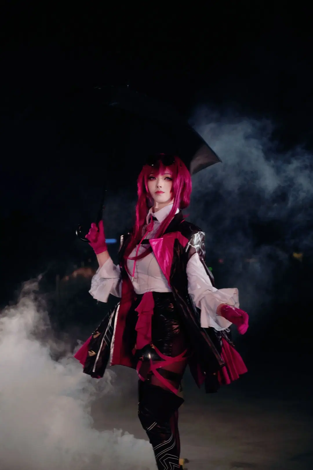 【卡芙卡cos】星穹铁道粉色激光阵，感受卡妈妈的压迫感 - 倾寒 - 第3张