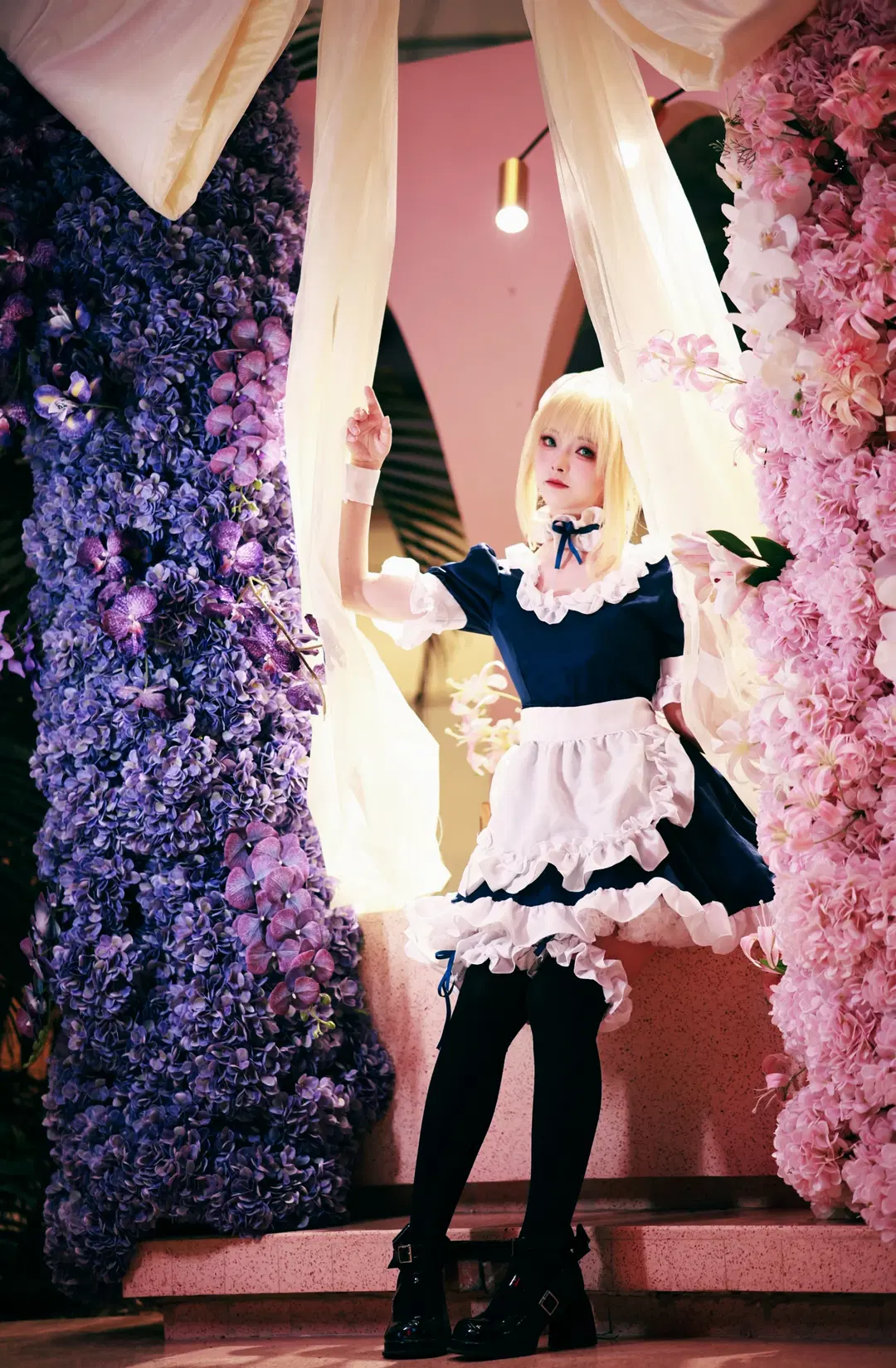 [Altria cosplay] Fate/Grand Order maid outfit: The intricate details and lighting are simply extraordinary by 倾寒 - Image 6