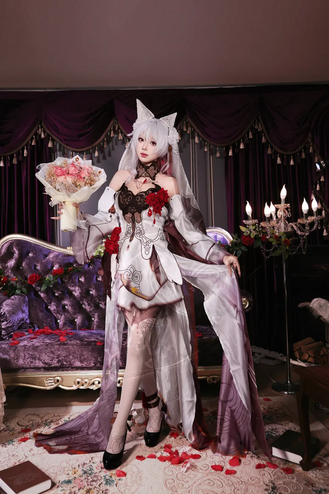 【大月下cos】崩坏3十周年的花嫁，红玫瑰与白丝绒的浪漫 - 柒瑜染月 - 第6张