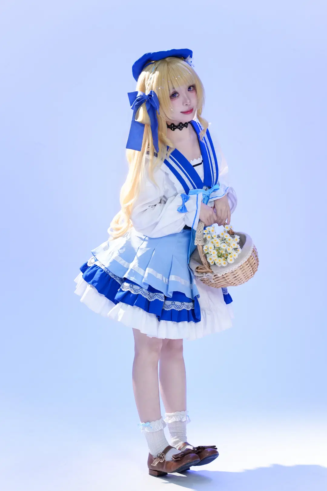 [Phoebe Cosplay] Wuthering Waves Phoebe Blue-and-White Sailor Style Showcase by 香菜天天打瞌睡ovo - Image 3