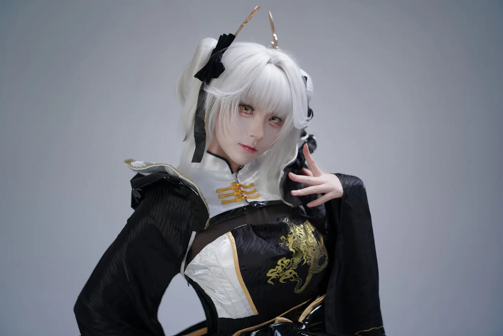 【白兔布兰儿cos】胜利女神白兔布兰儿，黑白金国风与二次元的碰撞 - 木白（二摄版） - 第4张