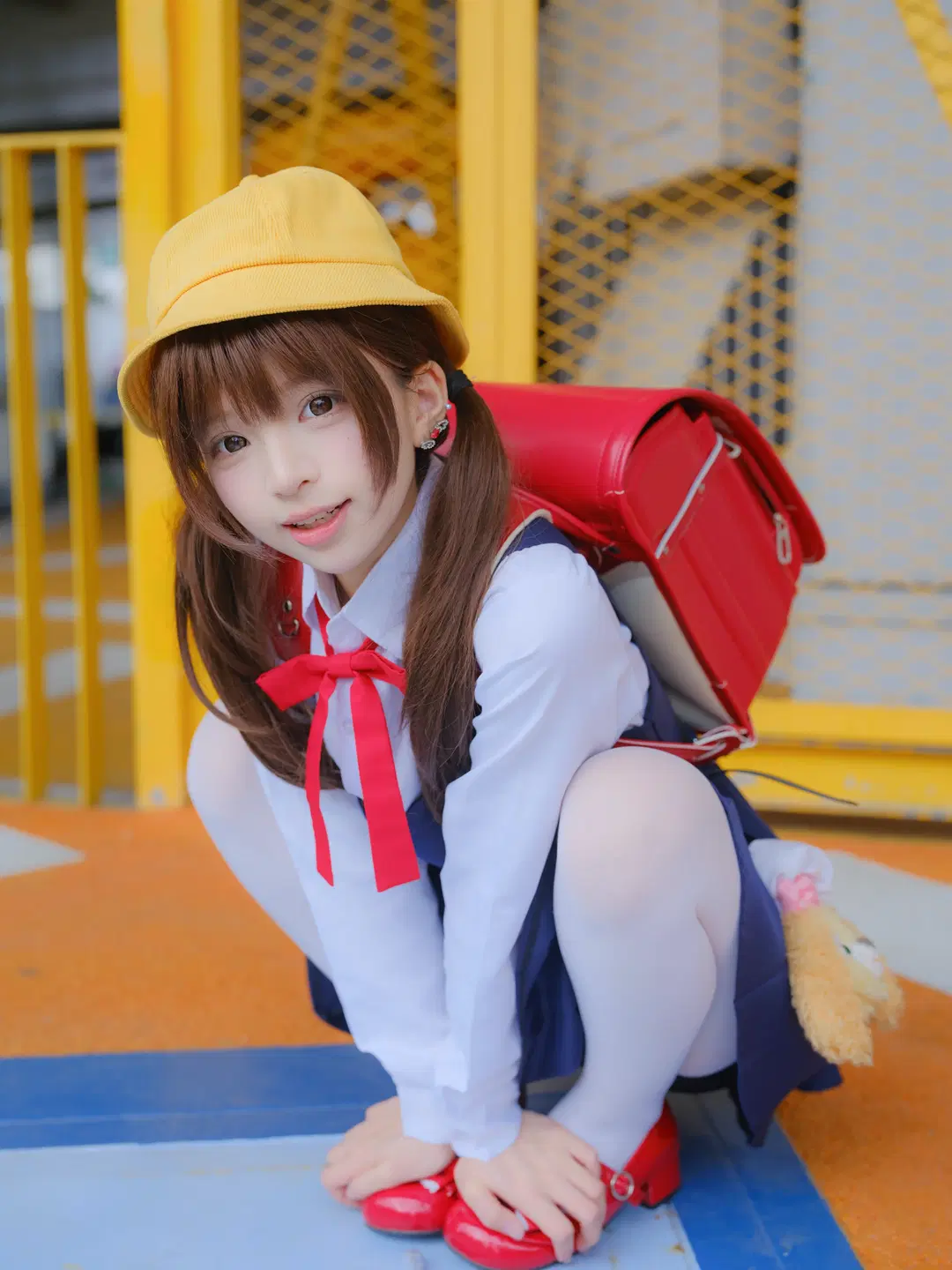 【时雨羽衣cos】黄帽双马尾与红书包的元气夏日记录 - 皮皮皮皮皮皮蛋 - 第2张