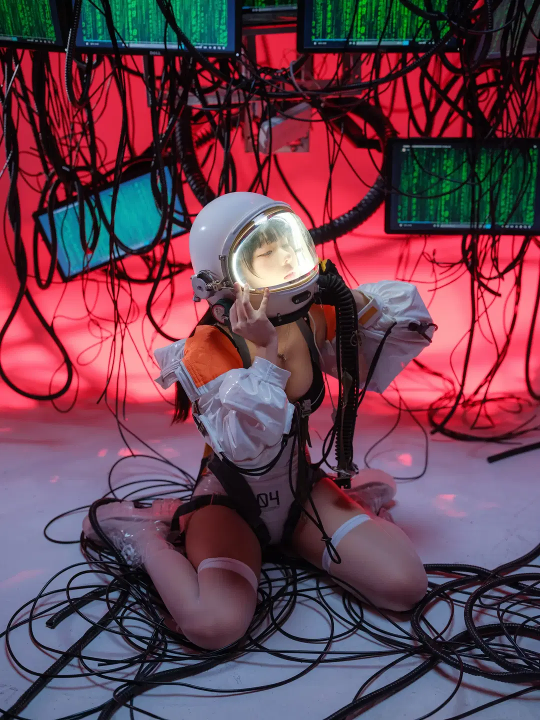 Cyberpunk, Mechanical style, White stockings, Sci-fi photography, Future wasteland style