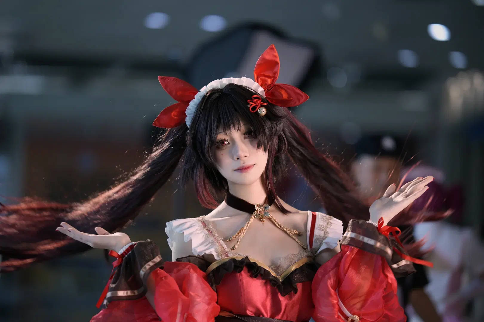 [Sparkle cosplay] Red-and-Black Japanese Maid Style at the Comic Convention by aaaa - Image 4