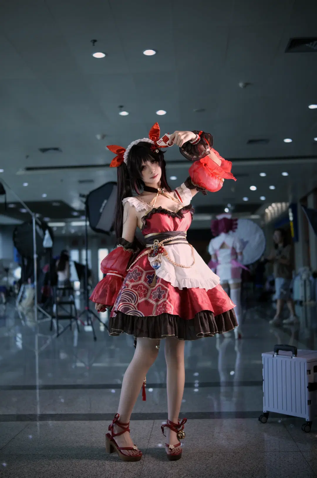 [Sparkle cosplay] Red-and-Black Japanese Maid Style at the Comic Convention