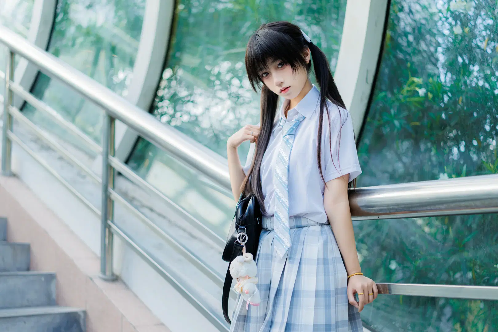 初夏の駅ホームで紡ぐJK制服ポートレート - 渡井LastRemote - 8枚目