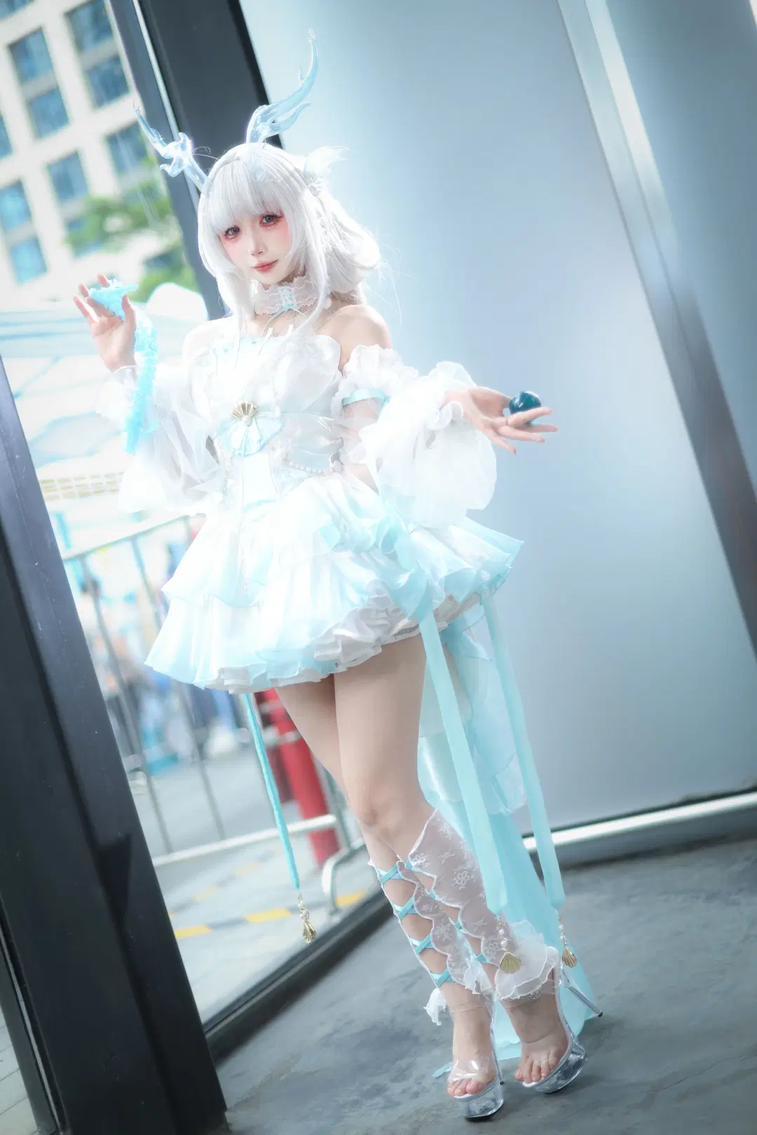 Honor of Kings, Convention photos, Xishi cosplay, Mermaid's Song, White stockings