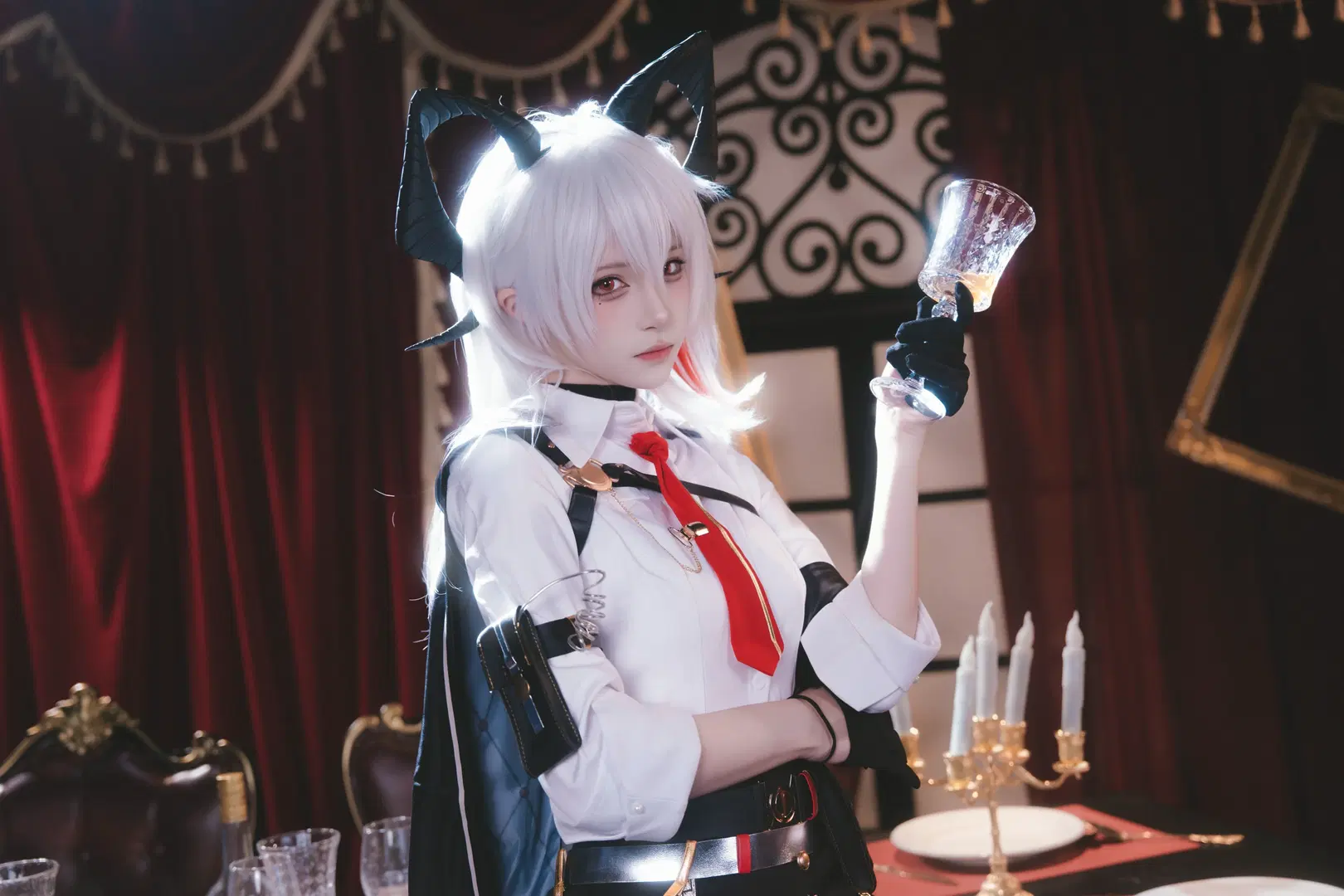 【赞妮cos】鸣潮赞妮，赴一场复古哥特晚宴