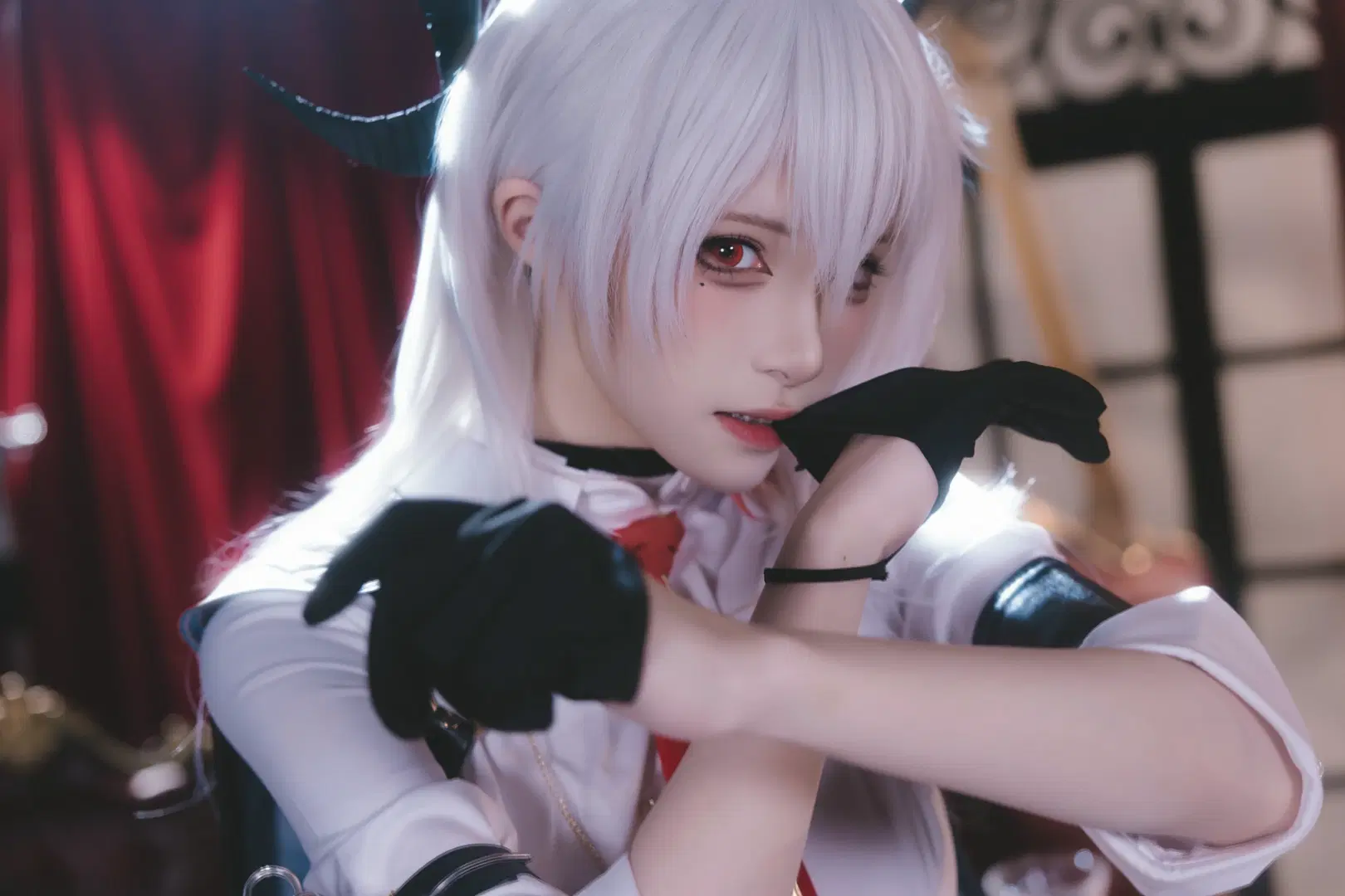 【赞妮cos】鸣潮赞妮，赴一场复古哥特晚宴 - X.Pu📷 - 第3张