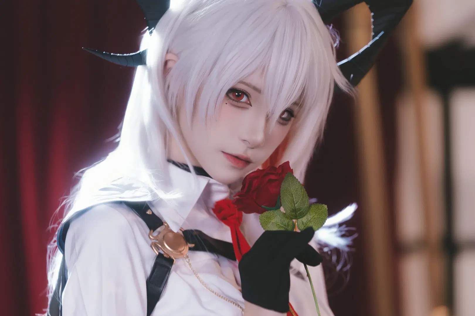 【赞妮cos】鸣潮赞妮，赴一场复古哥特晚宴 - X.Pu📷 - 第5张