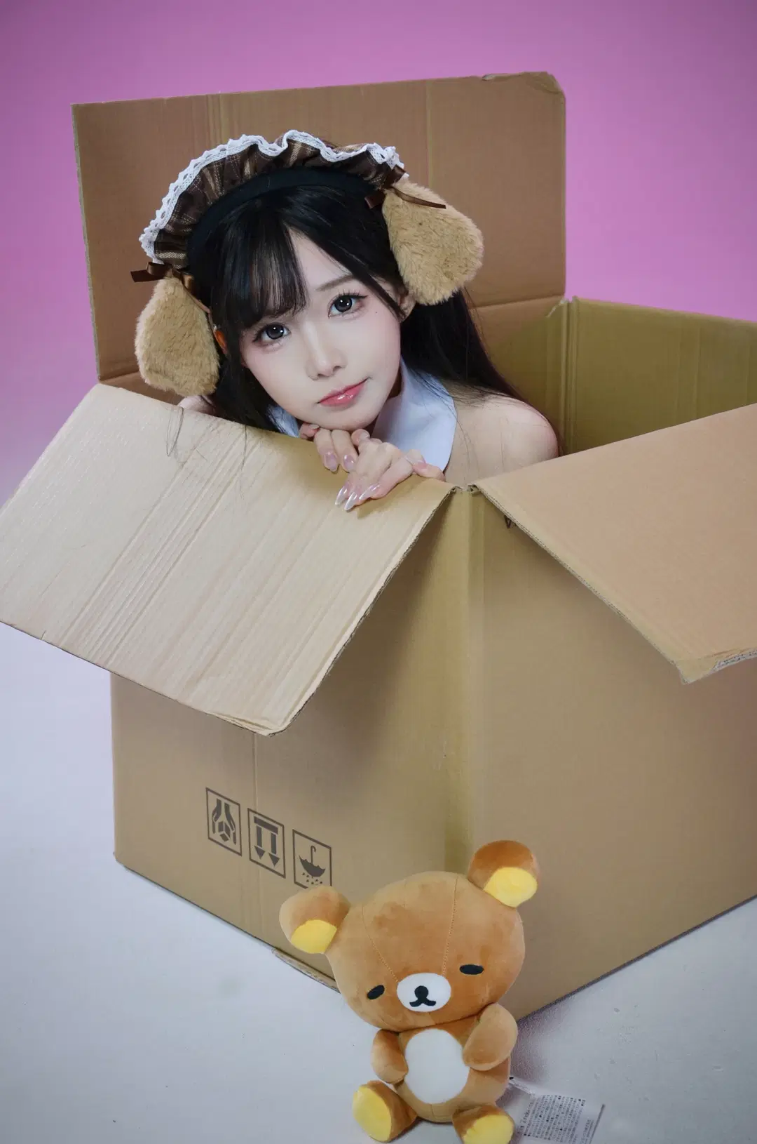 Unboxing a Shiba Inu Maid from a Cardboard Box by 北境不忘 - Image 4