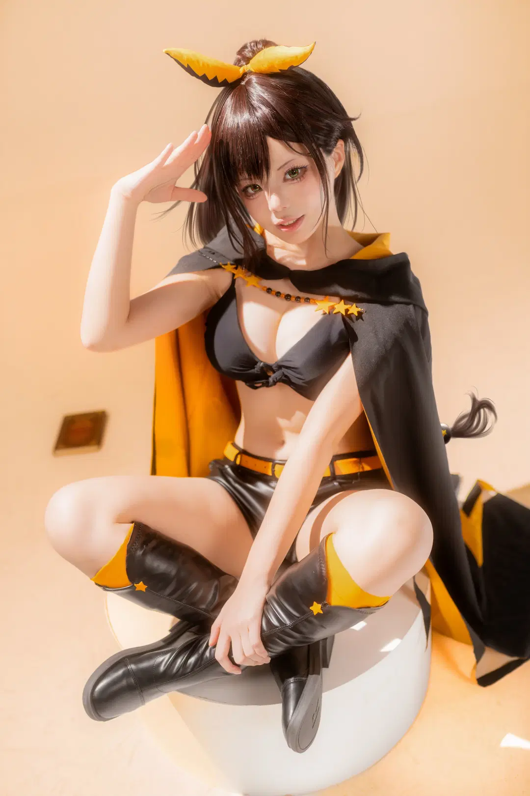 【夏乌拉cos】从零开始的异世界生活 黑色与亮黄的经典配色 - 静水 - 第2张