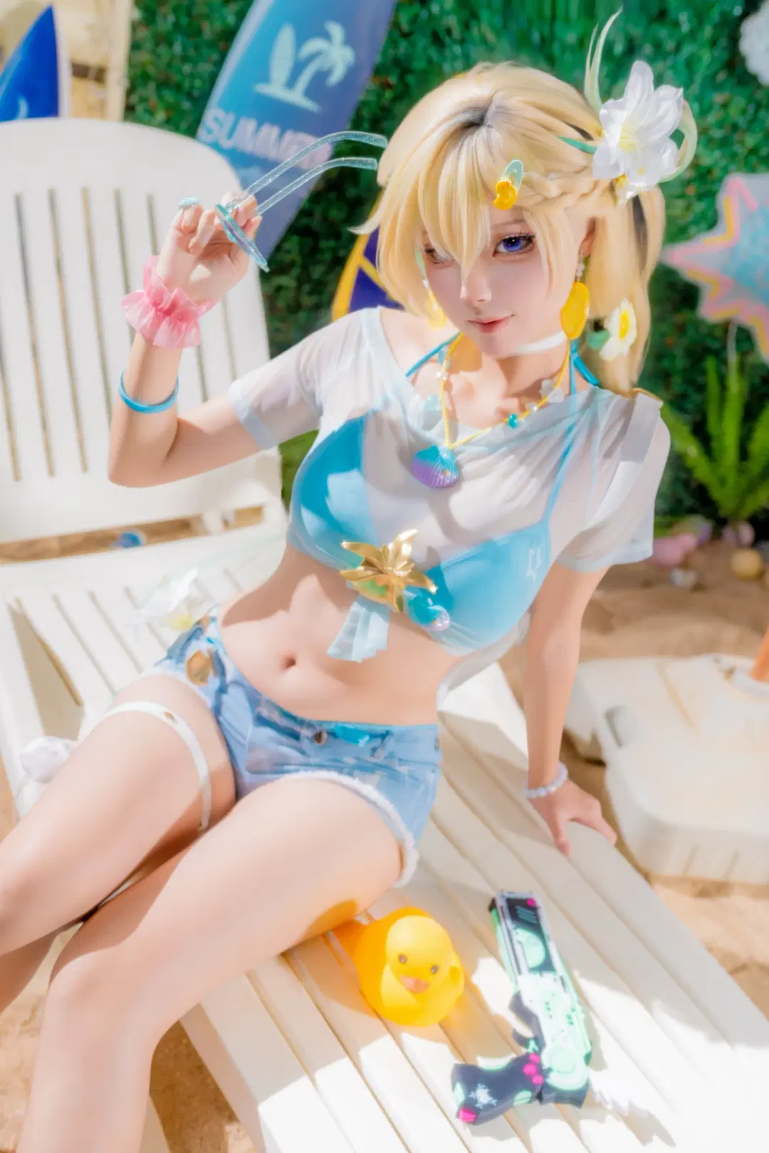 Wuthering Waves, Lynae cosplay, Swimsuit cosplay, Studio photoshoot share, Summer beach